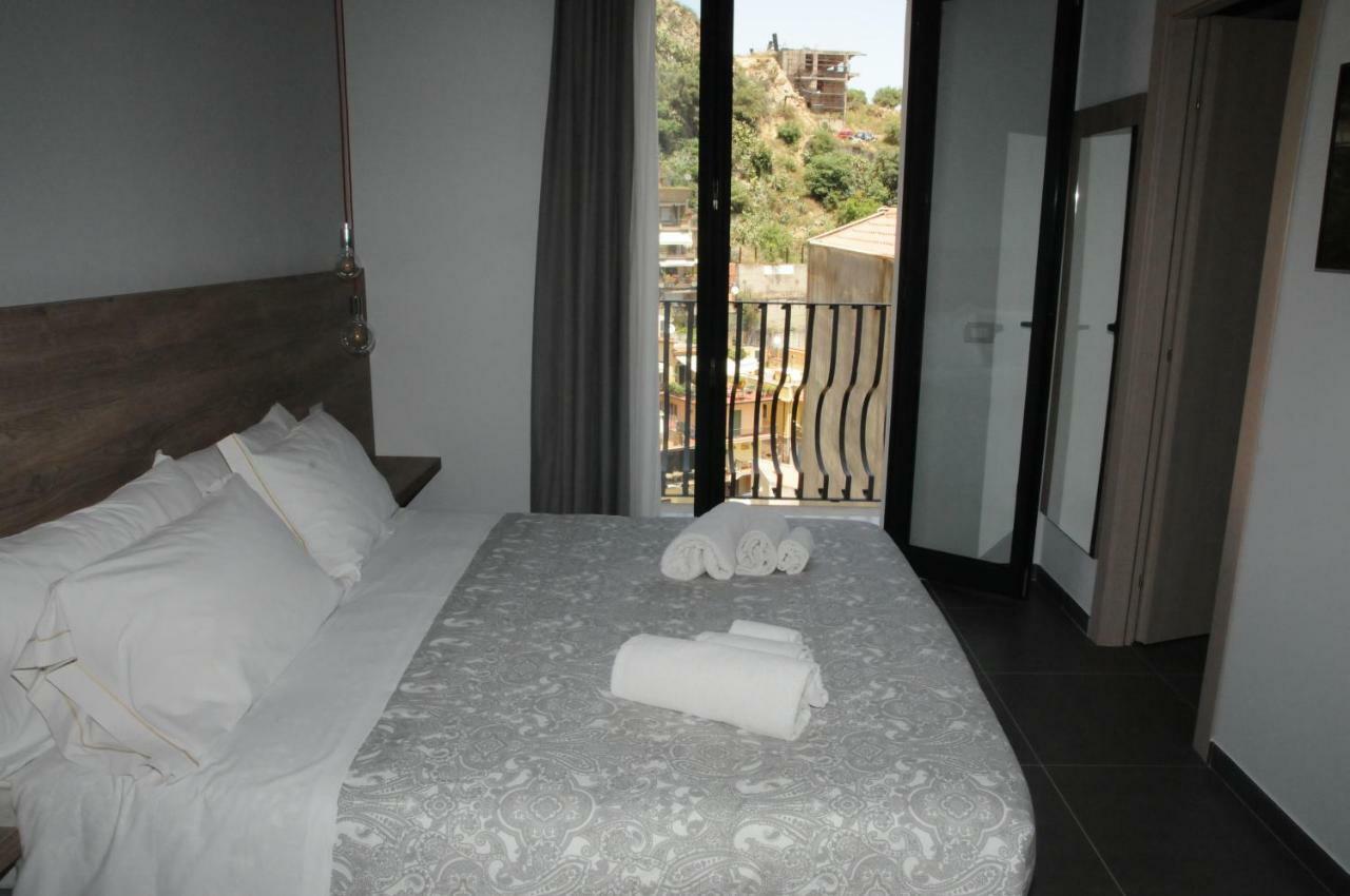 Casa Corvaja * Taormina